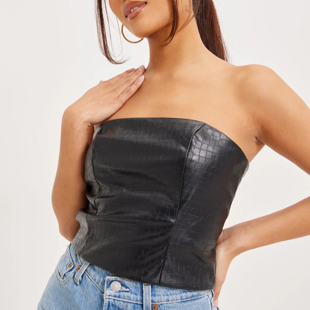 VERO MODA Croc Faux Leather Strapless Top (Black, L)